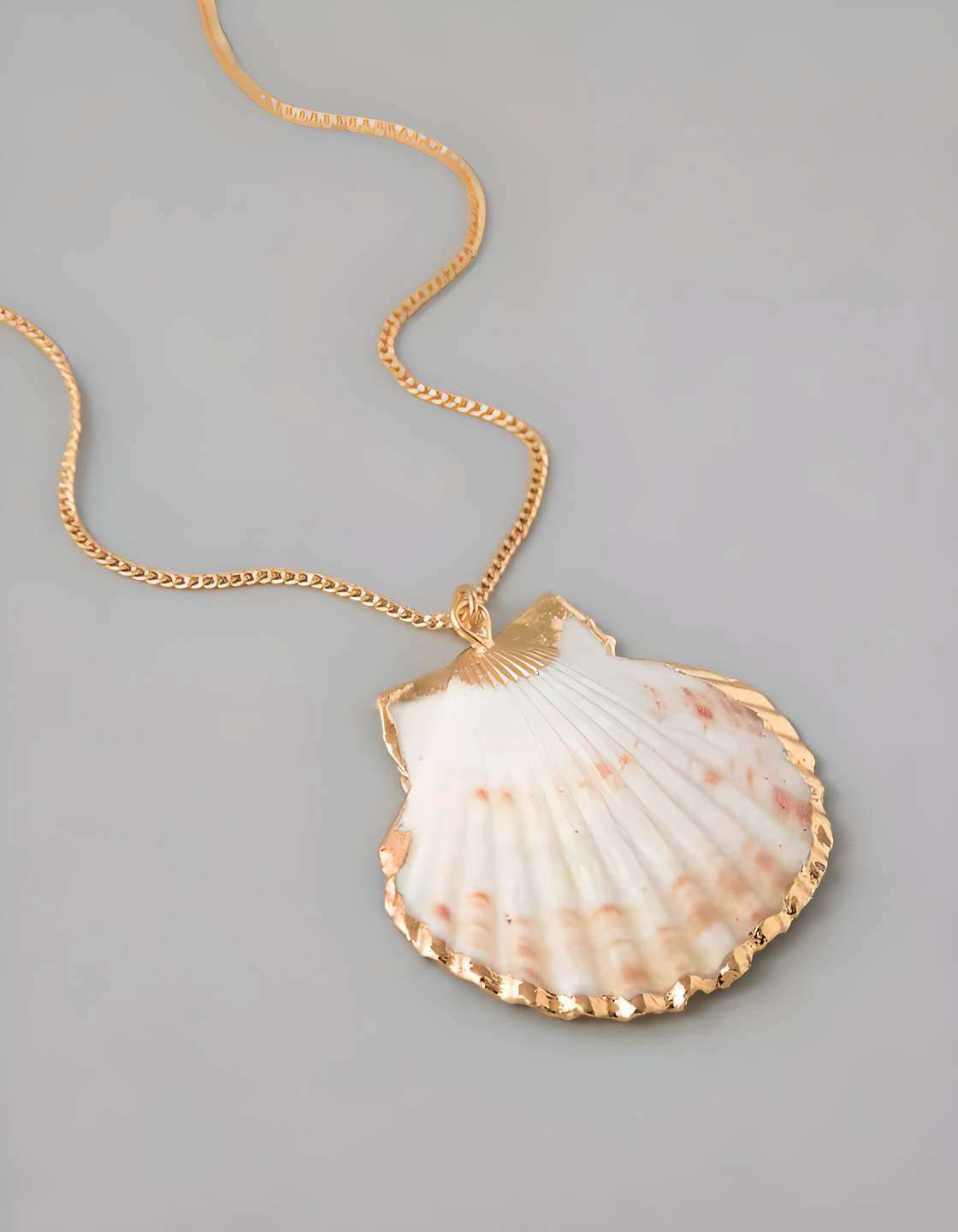 Beach Conch Shell Women's Pendant Necklace | Beach Vacation Jewellery