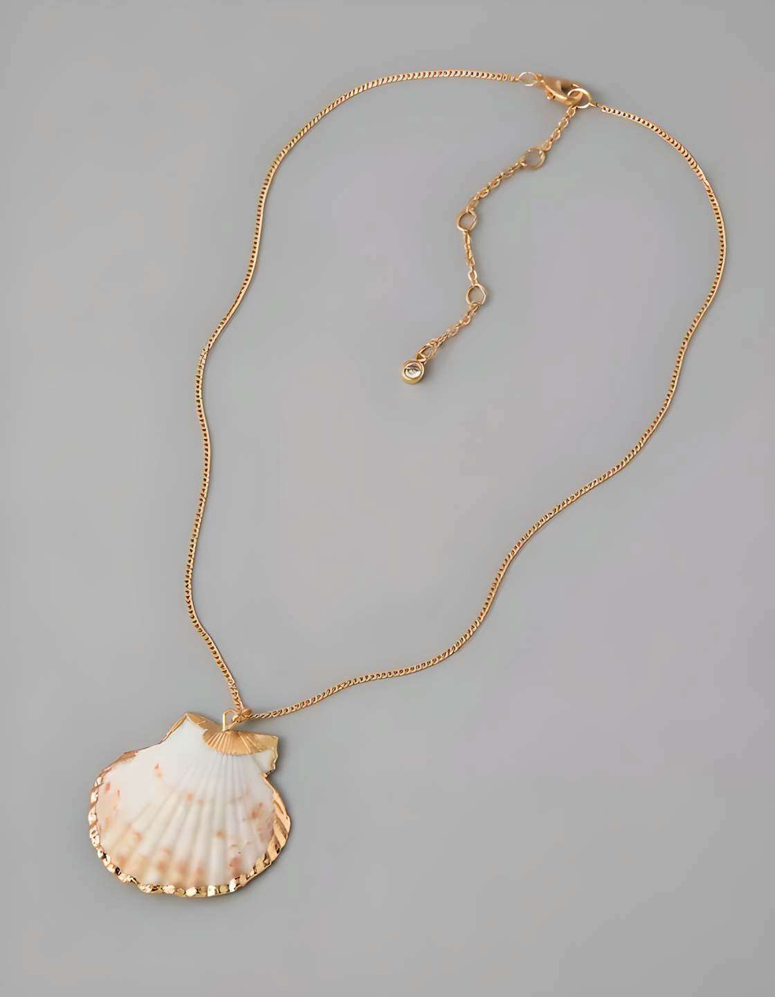 Beach Conch Shell Women's Pendant Necklace | Beach Vacation Jewellery