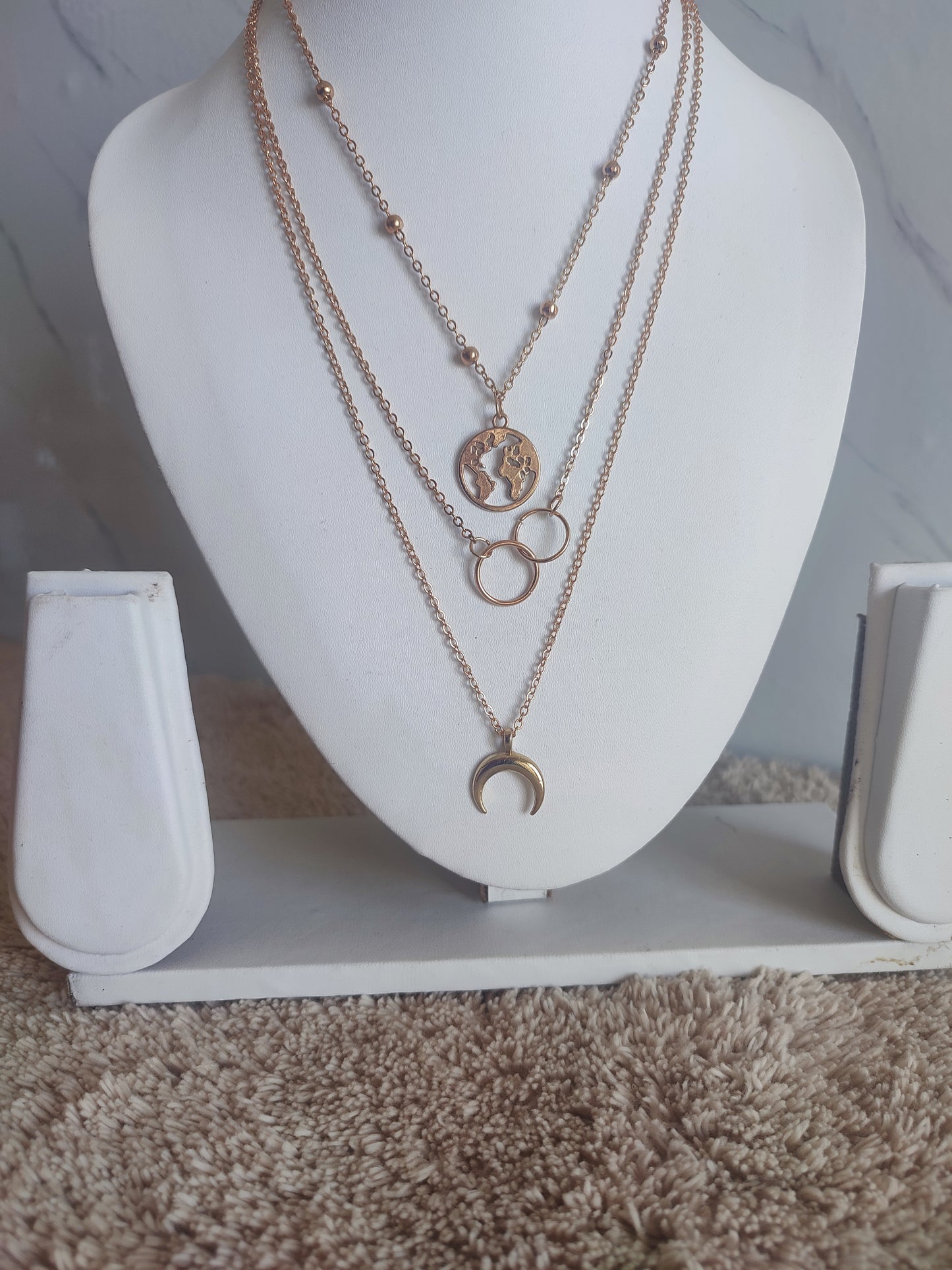 Golden Moon and World Map Pendant | Retro Multi-layered Charm Necklace | World Map Necklace | Multilayer-Necklace