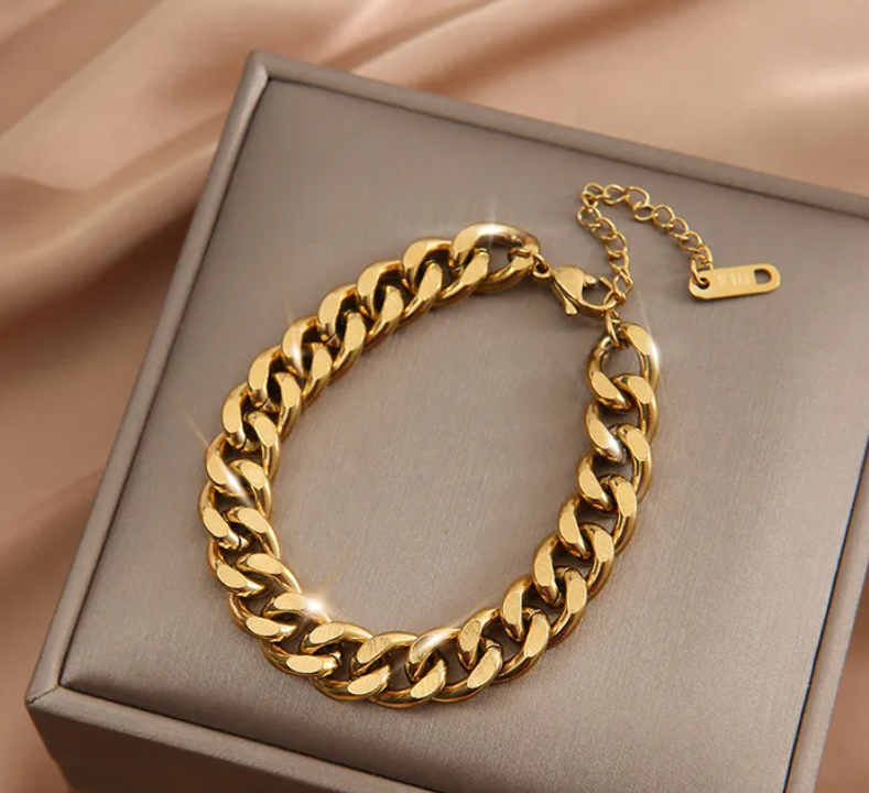Anti-Tarnish Ultra Bold Chunky Gold Bracelet | Golden Bracelet | Statement Jewellery | Chunky Chain Bracelet