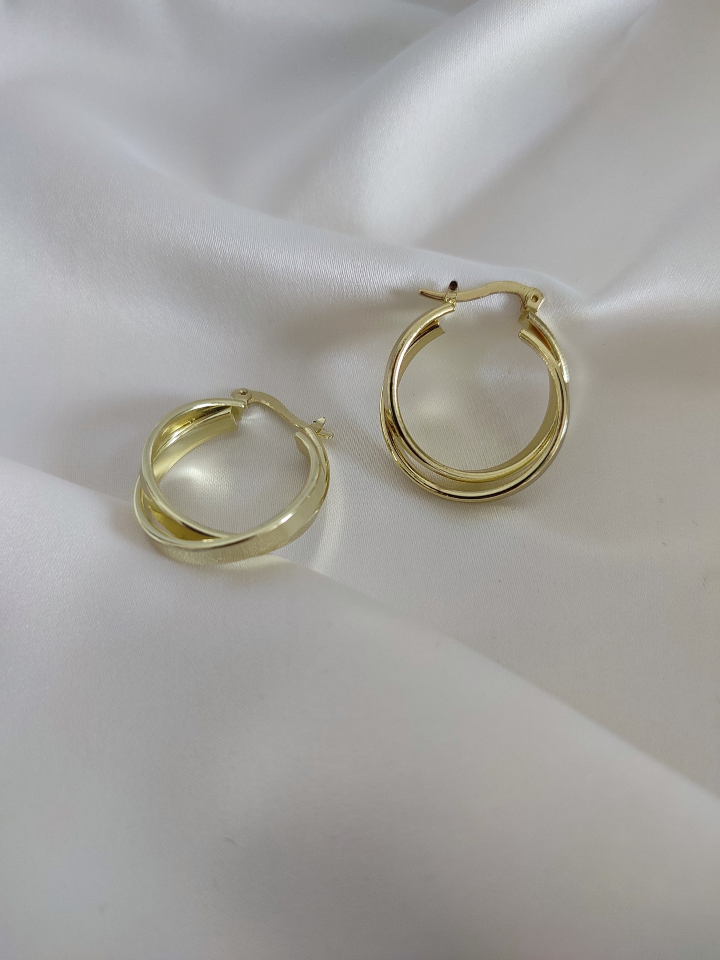 Twisted Hoops | European and American Retro Golden Hoop Earrings