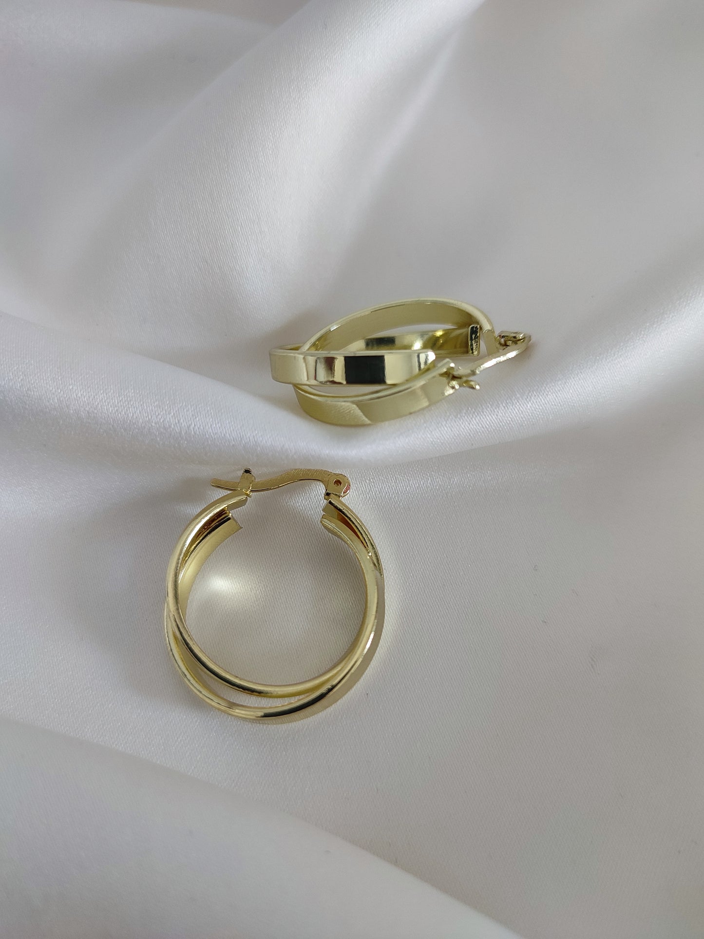 Twisted Hoops | European and American Retro Golden Hoop Earrings