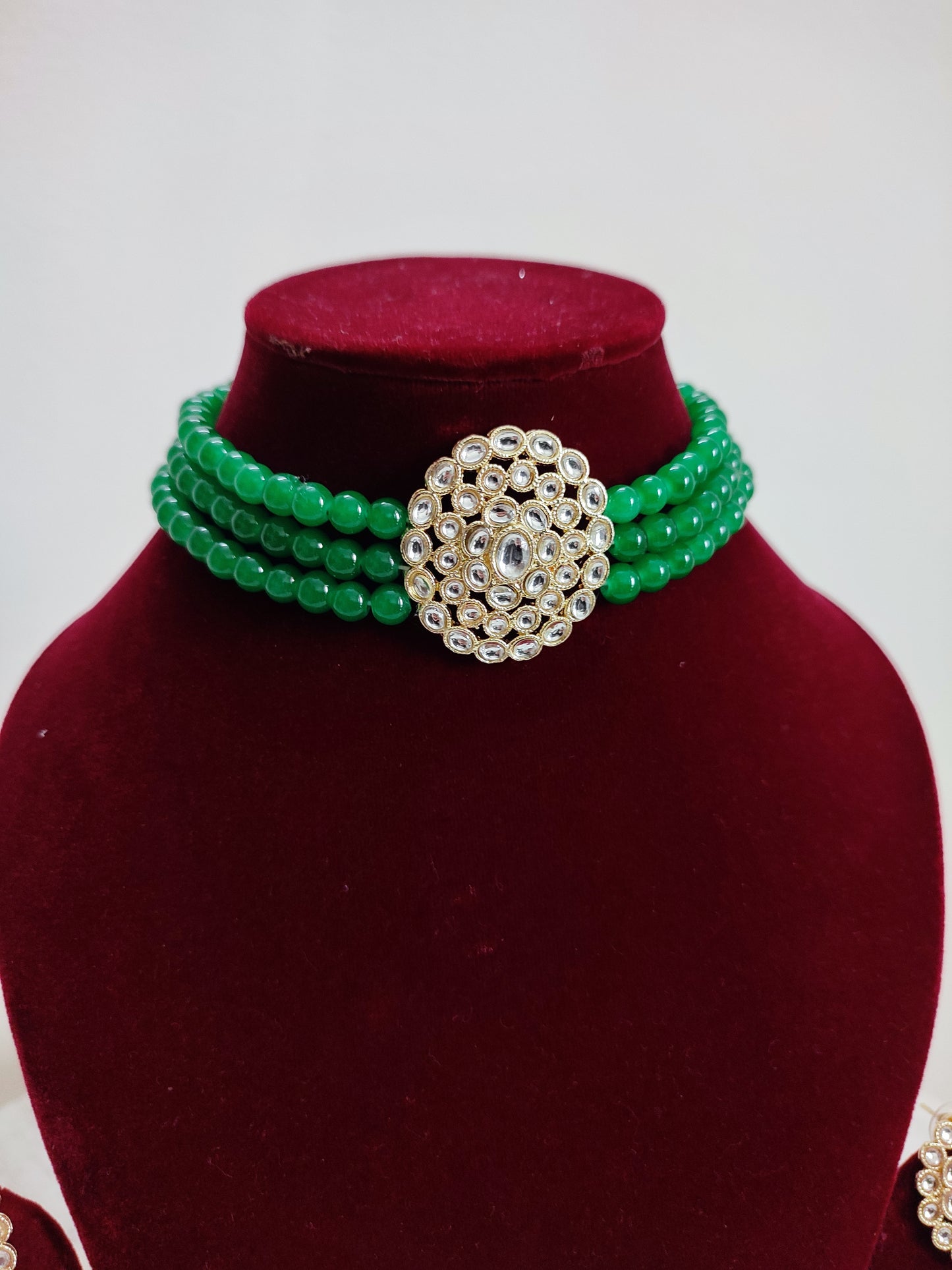 Green Kundan Choker Set With Earrings