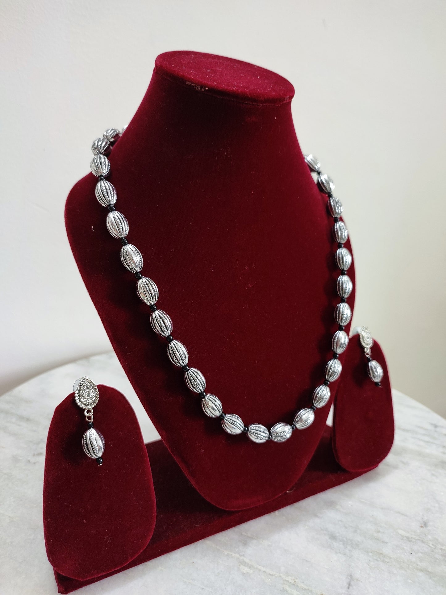 Oxidised Mala With Earrings Golden/Silver