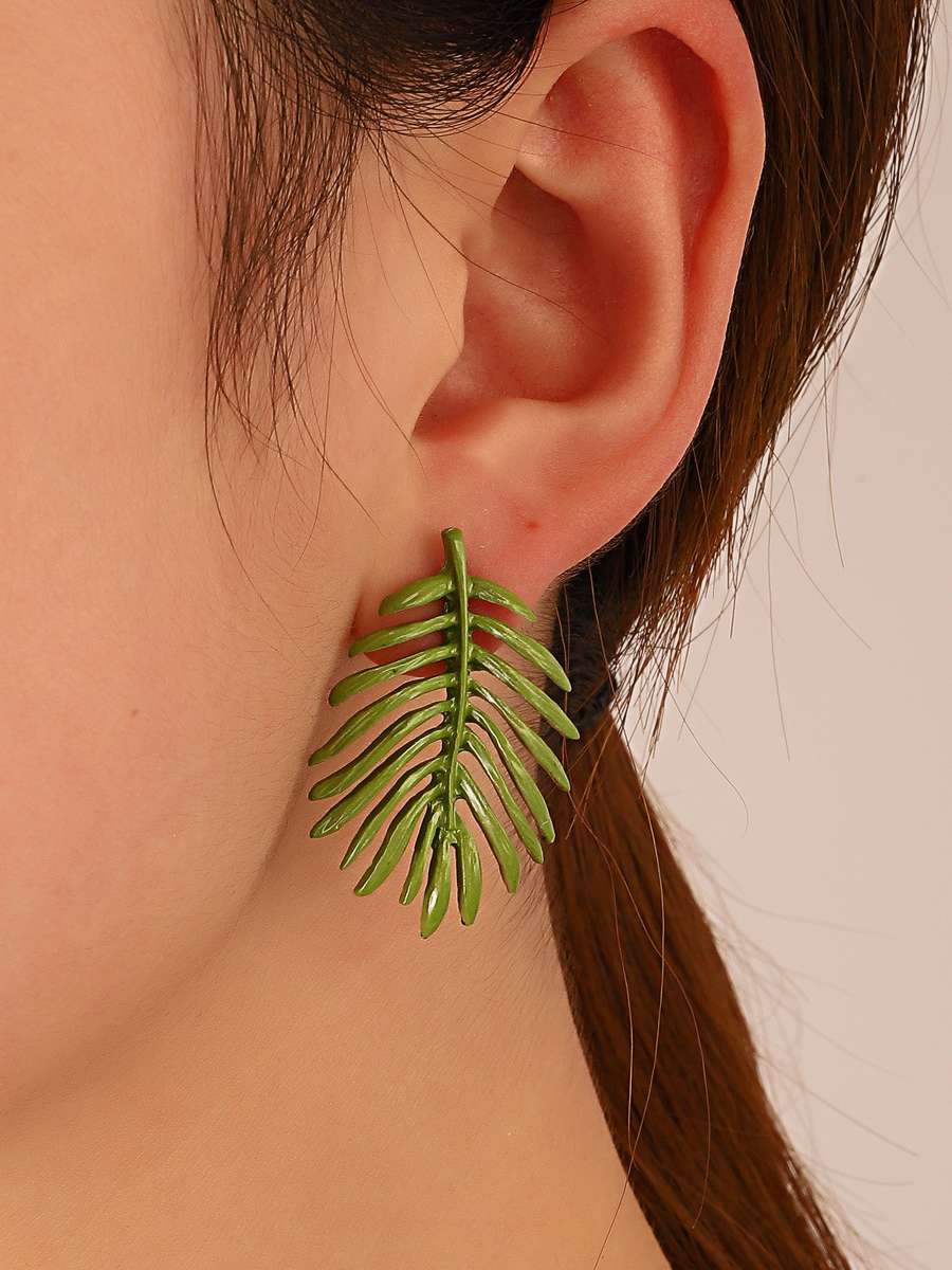 Leaf Earrings | Green Leaf Earrings | Gold Pleated Leaf Earrings