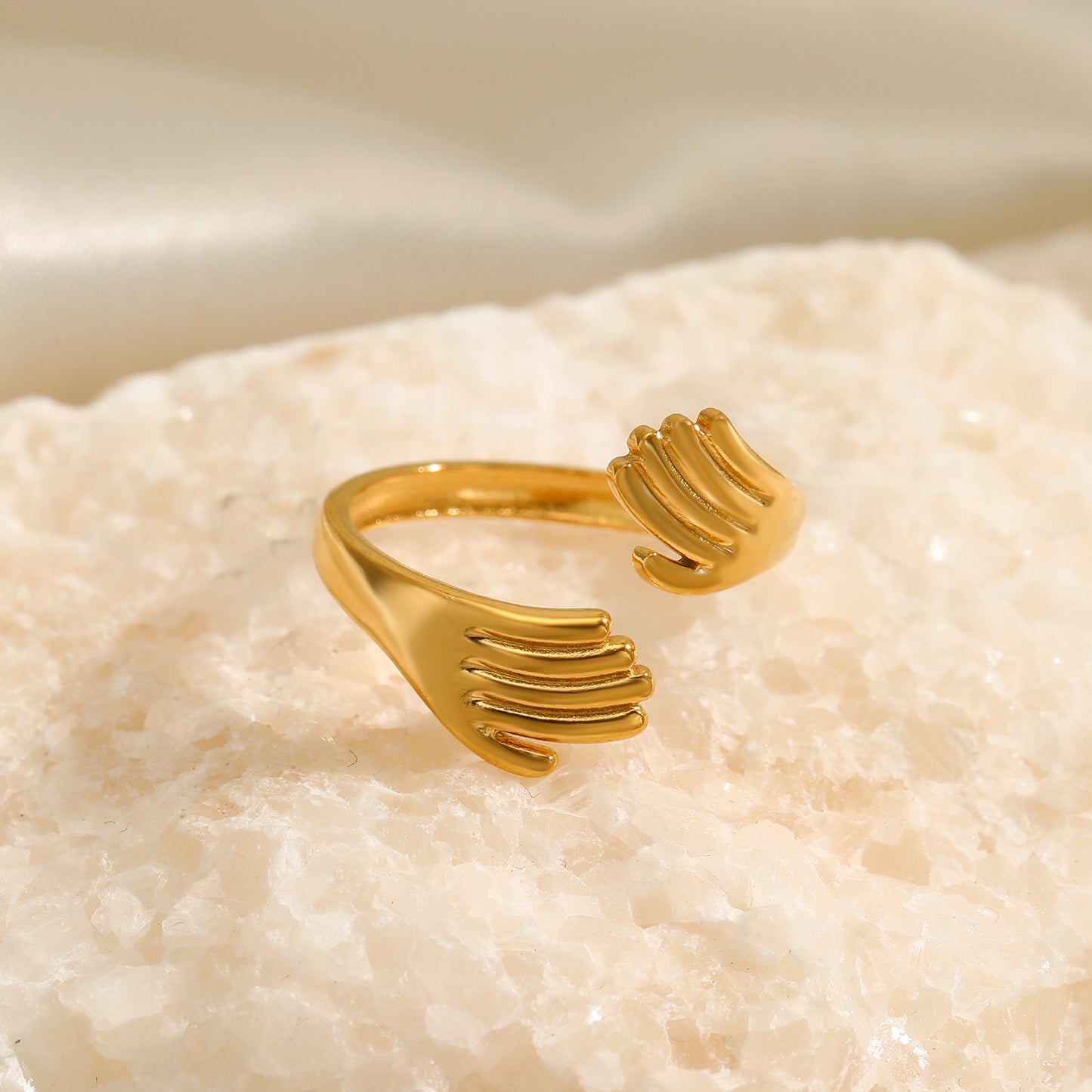 Anti- Tarnish Titanium Steel Hug Ring | 18K Gold Plated Casual Retro Plating Palm Open Rings