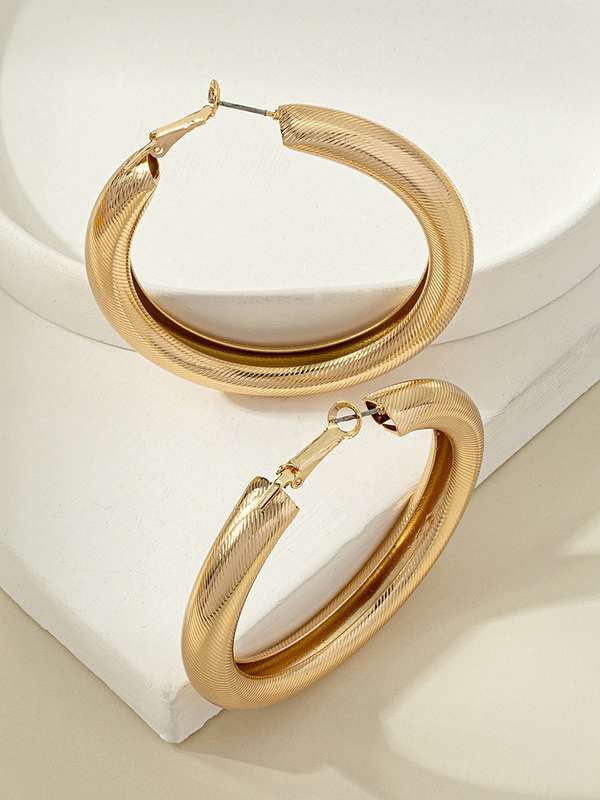 Hyperbole Geometric Stripe Solid Color Alloy Hoop Earrings | Retro Golden Hoops