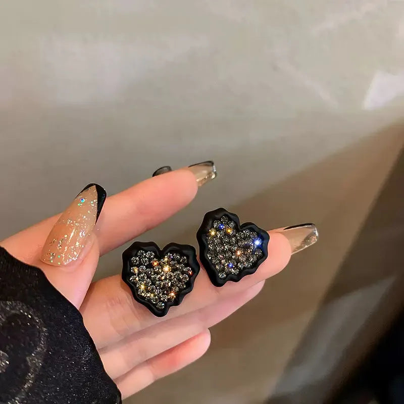 Black Heart Zirconia Earrings
