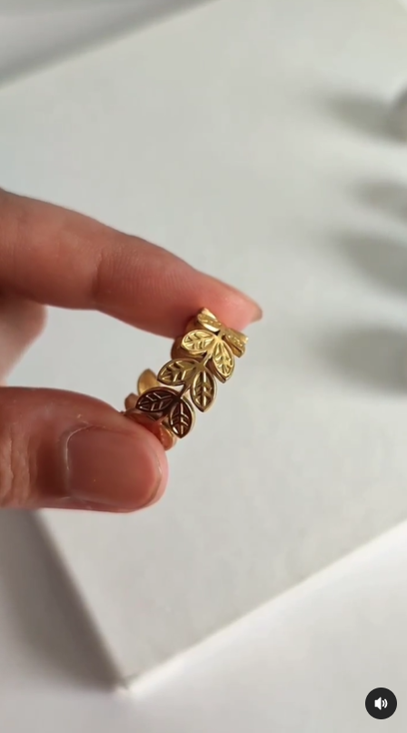Anti -Tarnish Titanium Steel Golden Leaf Design Cuff Ring