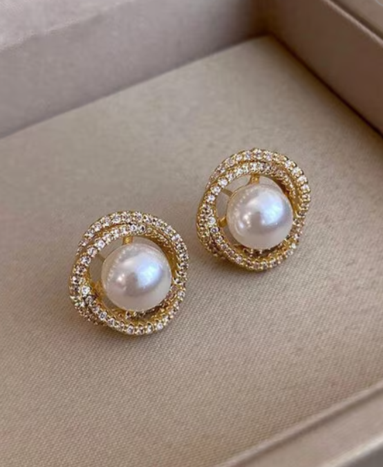Round Shaped Gold Plated With Cubic Zirconia & Pearl Stud Earring For Women & Girls