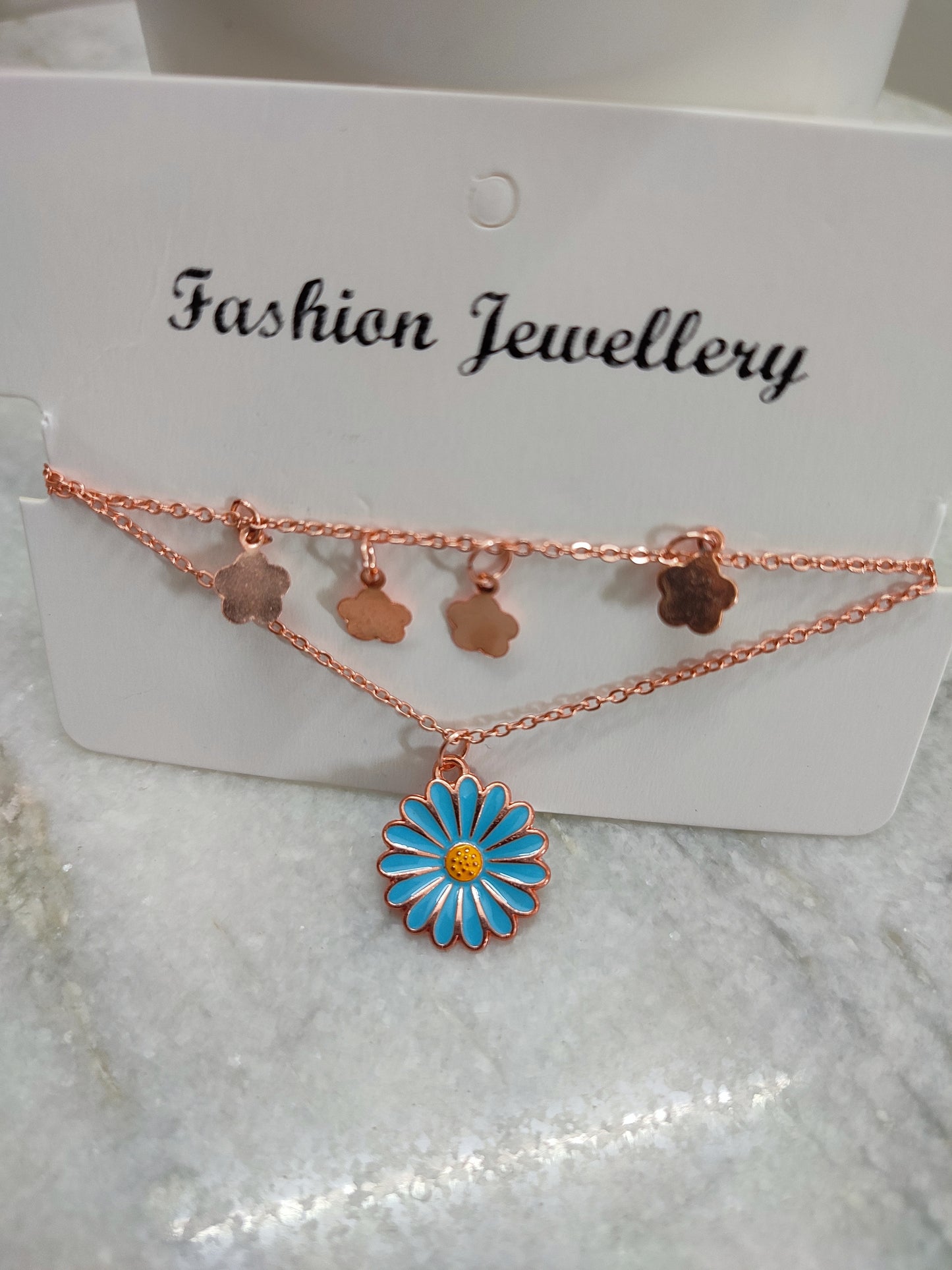 Daisy Flower & Star Bracelet | Minimal Bracelet | Gift for Her