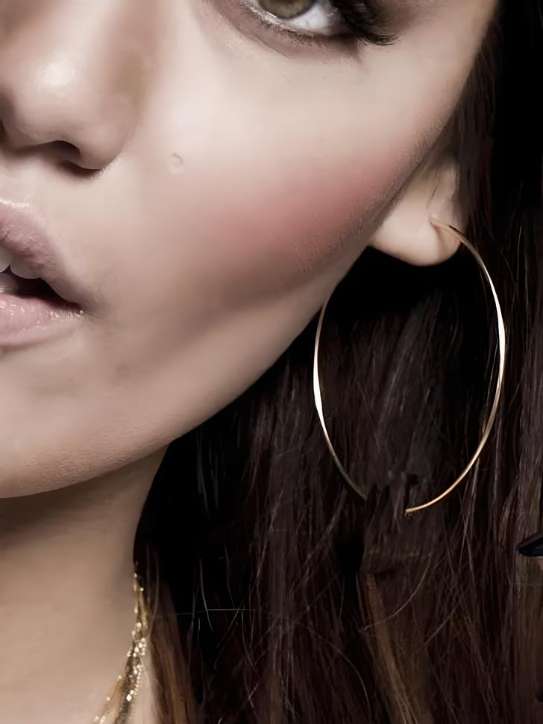 Simple Geometric Circle Big Plain Hoop | Celebrity Inspired Hoops | Hollywood Inspired Hoops