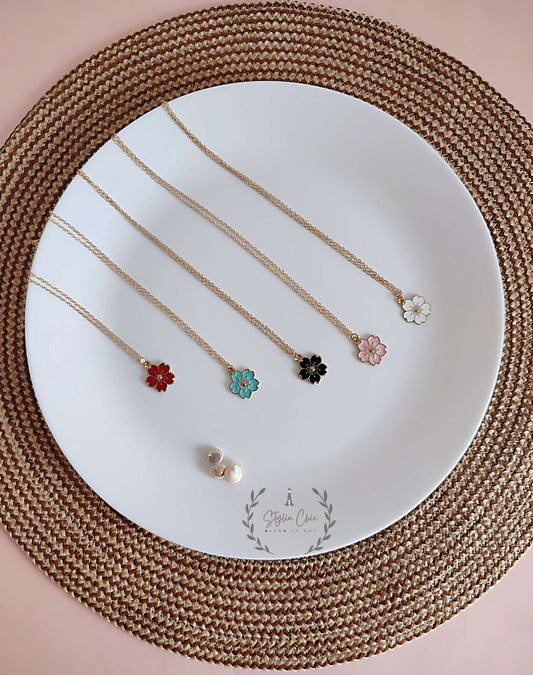Flower Necklace | GenZ Style Necklace | Aesthetic Necklace | Pestle Color Flower Necklace | Casual Wear / Work Wear Jewellery | Minimal Necklace | Minimal / Sober Jewellery
